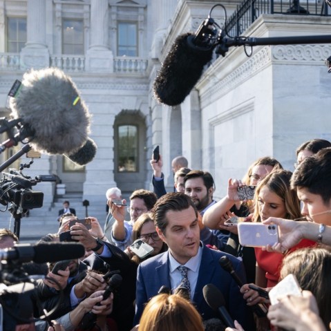 Elizabeth Warren: GOP extremists are sowing chaos because they think it helps Trump