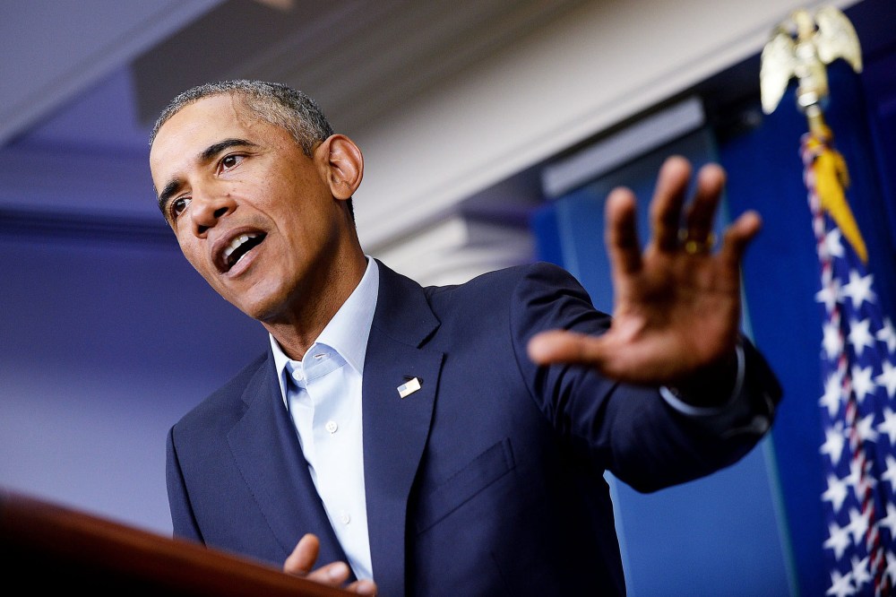 President Barack Obama delivers a statement to provide an update on Iraq and the situation in Ferguson, Missouri, August 18, 2014.