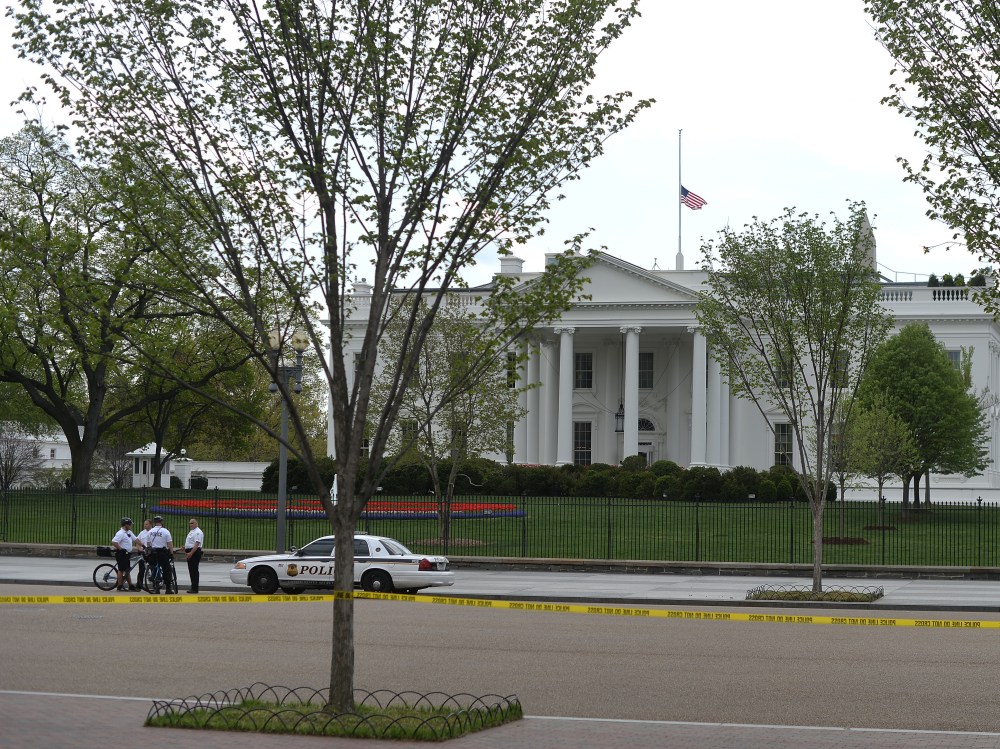 Members of US Secret Service Uniformed Division secure an area in front of White House in Washington, DC, on April 17, 2013 as a part of tightened security following the Boston marathon bomb blasts. A letter addressed to US President Barack Obama has...
