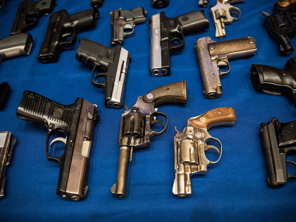 Gun control, n Congress' absence, Bloomberg fights on - Jane Timm - 09/18/2013