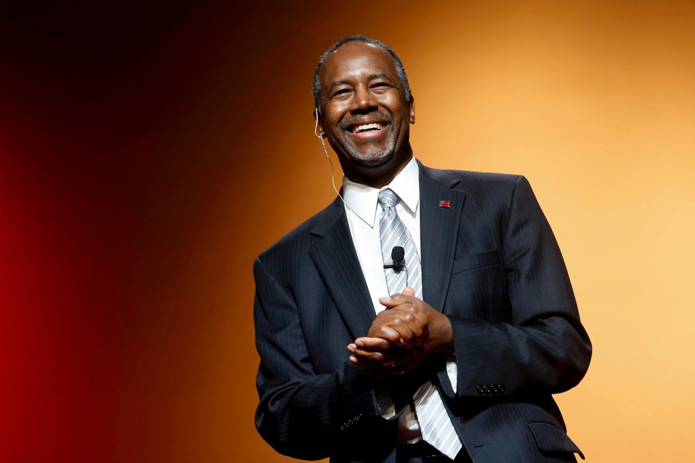Republican U.S. presidential candidate and retired neurosurgeon Ben Carson officially launches his bid for the Republican presidential nomination in Detroit, Mich. on May 4, 2015. (Photo by Rebecca Cook/Reuters)