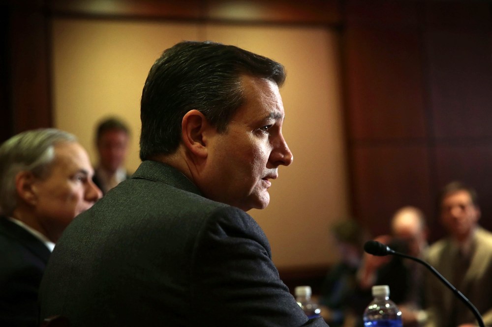 Republican presidential candidate Sen. Ted Cruz (R-Texas) (R) and Texas Governor Greg Abbott (L) participate in a news conference Dec. 8, 2015 on Capitol Hill in Washington, D.C. (Photo by Alex Wong/Getty)