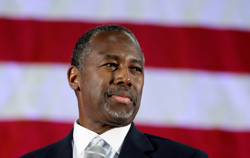 Republican presidential candidate and retired neurosurgeon Ben Carson addresses supporters at Spring Arbor University in Spring Arbor, Mich., Sept. 23, 2015. (Photo by Carlos Osorio/AP)