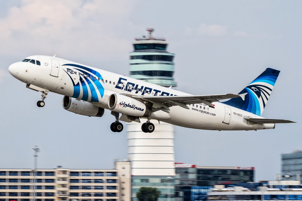 An EgyptAir plane takes off from Vienna International Airport, Austria on Aug. 21, 2015. (Photo by Thomas Ranner/AP)