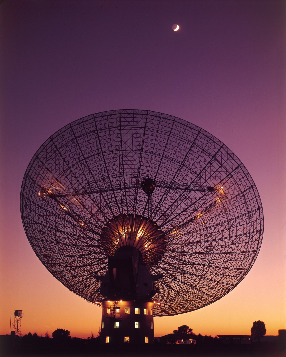CSIRO's Parkes radio telescope as it was around the time of the first manned Moon landing in 1969.