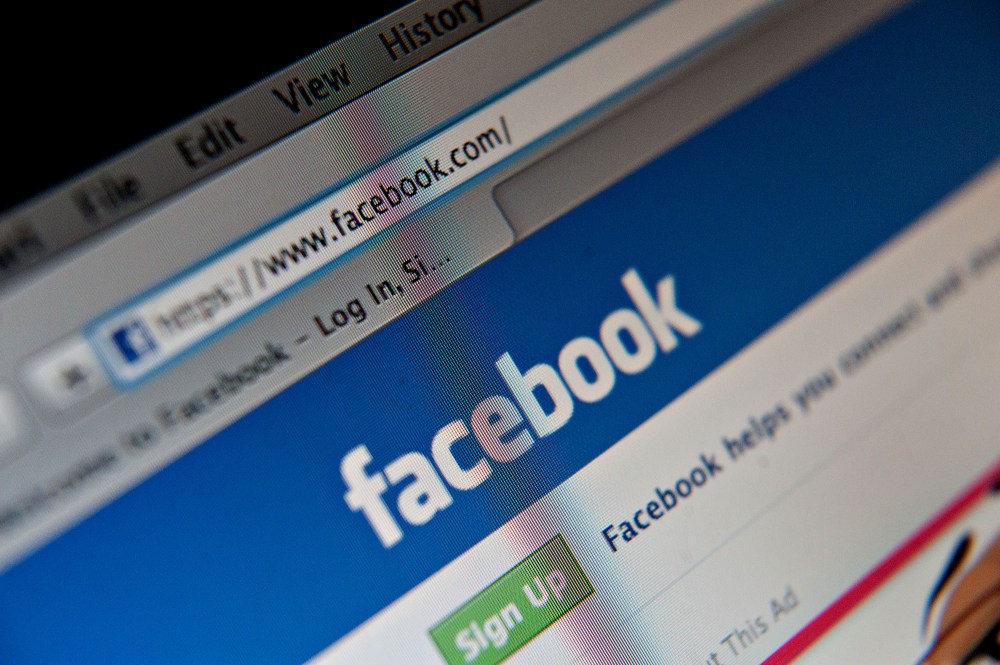 A Facebook Inc. logo is displayed at the top of the login page for facebook.com on a computer screen. (Photo by Daniel Acker/Bloomberg/Getty)