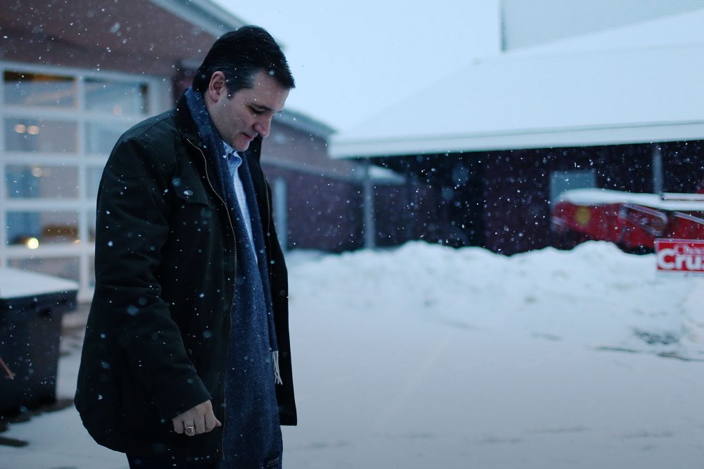 Republican presidential candidate Sen. Ted Cruz (R-TX) walks to his vehicle after a campaign event at the Heartland Acres Agribition Center on Jan. 25, 2016 in Independence, Iowa. (Photo by Joe Raedle/Getty)