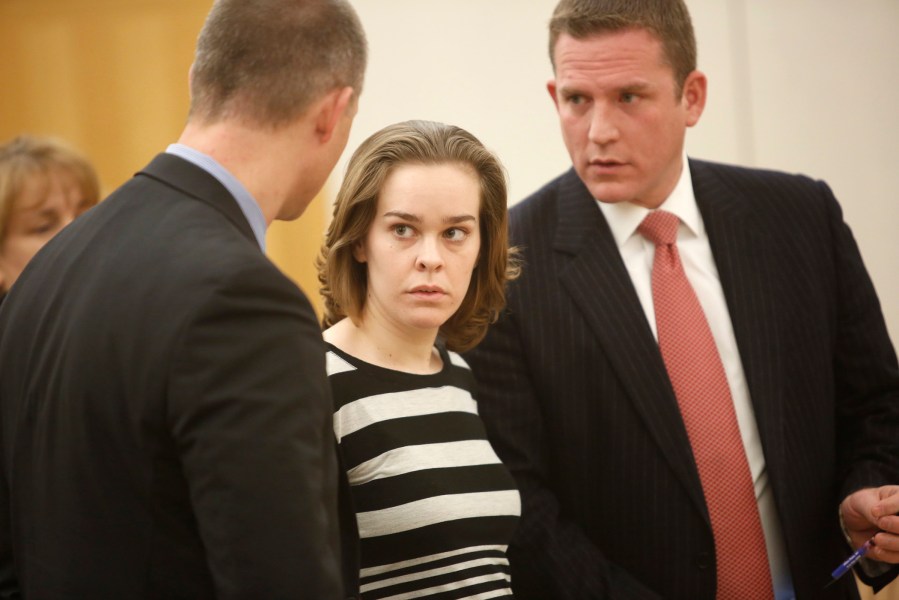Lacey Spears enters the Westchester County Courthouse for a hearing on Dec. 11, 2014 in White Plains, N.Y. (Photo by Ricky Flores/The Journal News/Pool/AP)