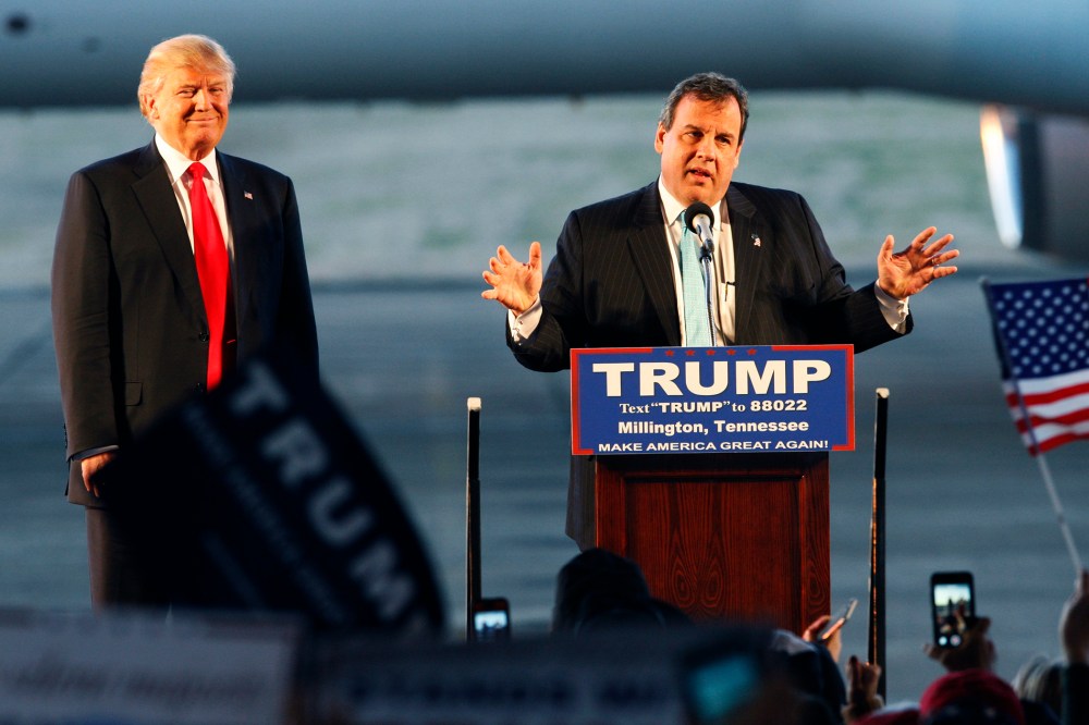 Former Republican presidential candidate Governor Chris Christie expresses his support for current candidate Donald Trump at an airport rally in Millington, Tenn., Feb. 27, 2016. (Photo by Karen Pulfer Focht/Reuters)