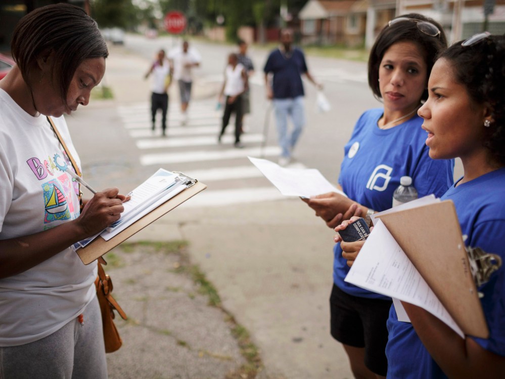 Get Covered America volunteers talk about the Affordable Care Act - 09/25/2013