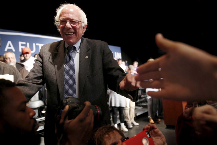 Senator Bernie Sanders shakes hands with supporters after a campaign event at Wartburg College in Waverly, Iowa, Jan. 8, 2016. (Photo by Scott Morgan/Reuters)