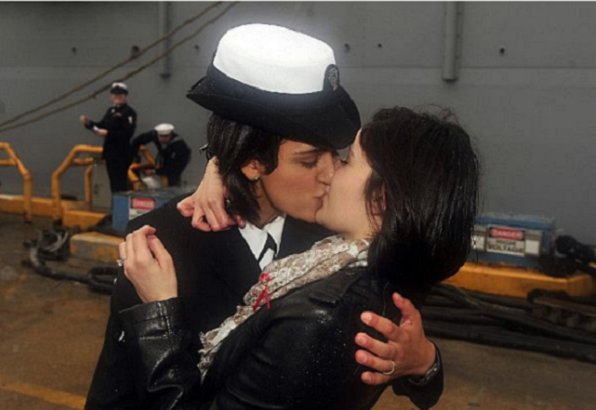 Justice Dept backs equal benefits for gay couples in military