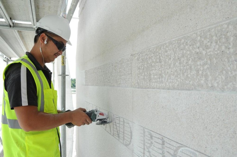 Morning Maddow: August 13