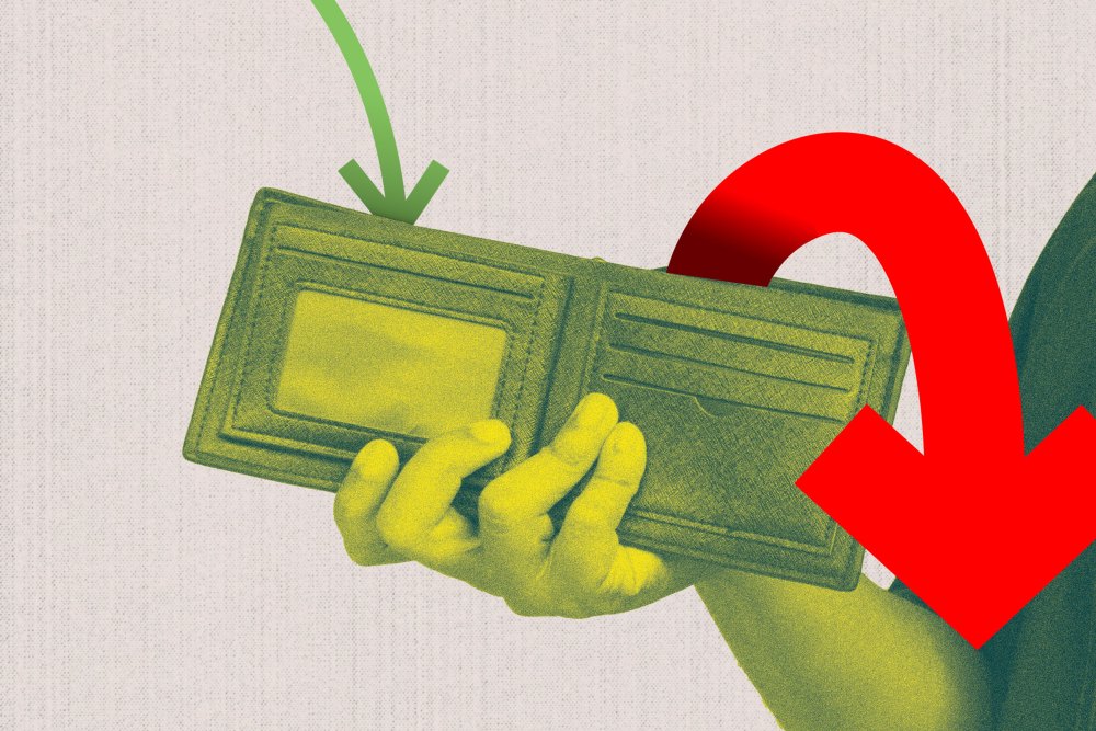 An empty wallet with a small arrow going in, and a larger arrow coming out