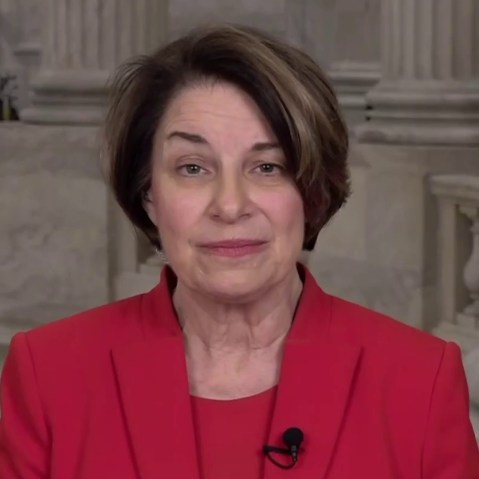 Sen. Klobuchar: FCC investigating every major network except Fox News